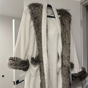 Pottery Barn White Robe with Faux Fur Trim